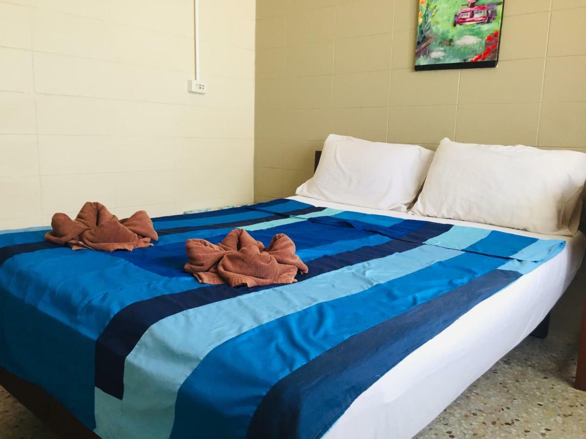Nett Hotel Lop Buri エクステリア 写真