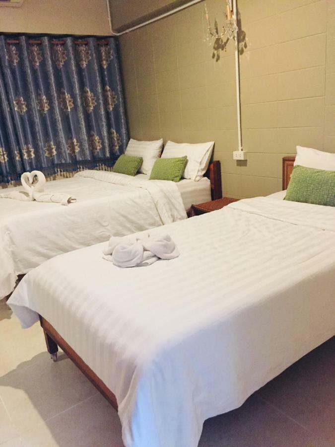 Nett Hotel Lop Buri エクステリア 写真