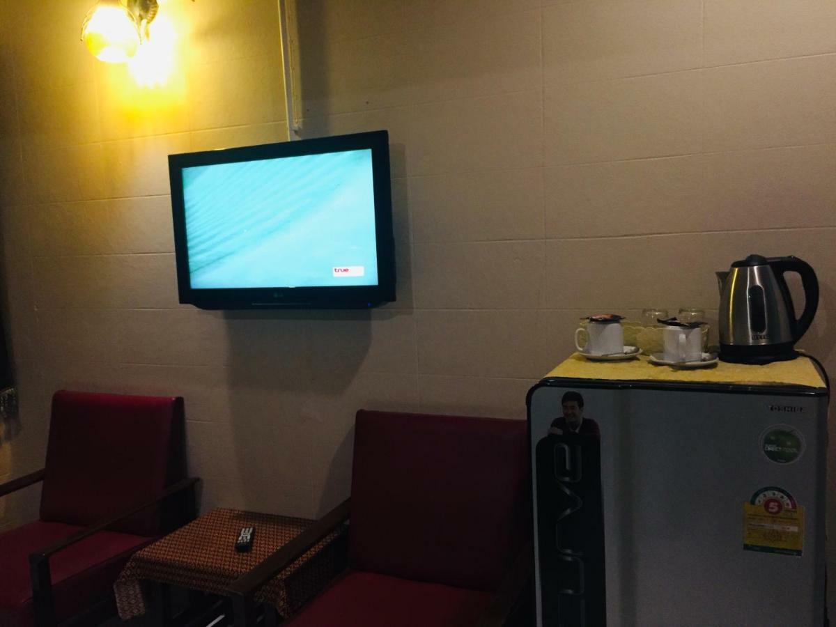 Nett Hotel Lop Buri エクステリア 写真